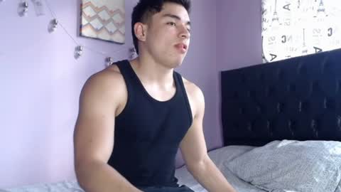 Snapshot of babytwunkz chatting on November 22, 9:25 pm Hey Im Zayn good to see u here online show from November 22, 9:25 pm