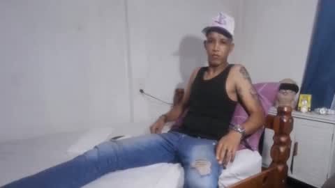 Snapshot of bad_boy_master_findom chatting on May 25, 4:40 am bad_boy_master_findom online show from May 25, 4:40 am