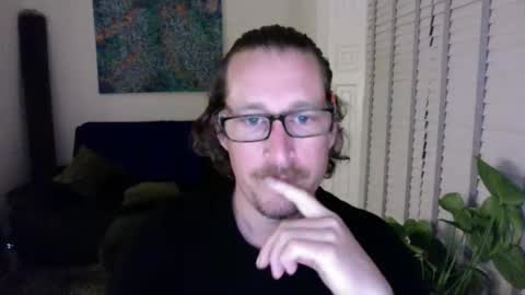 Snapshot of bad_dad43 chatting on April 27, 9:35 pm Bad dad43 online show from April 27, 9:35 pm