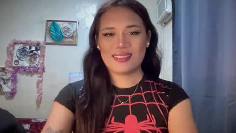 Snapshot of bad_kitty_amara chatting on February 14, 12:18 am AMARA - FOLLOW ME AND THUMBS UP online show from February 14, 12:18 am