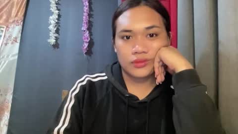 Snapshot of bad_kitty_amara chatting on March 4, 4:57 pm AMARA - FOLLOW ME AND THUMBS UP online show from March 4, 4:57 pm