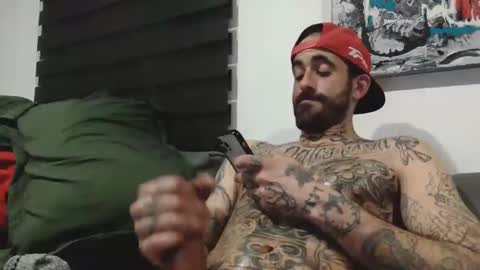 BadCouple  online show from March 6, 6:10 am