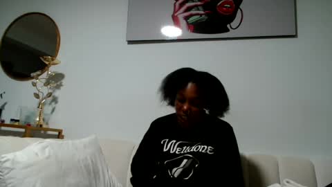 Snapshot of baddestslut001 chatting on July 11, 6:10 pm baddestslut001 online show from July 11, 6:10 pm