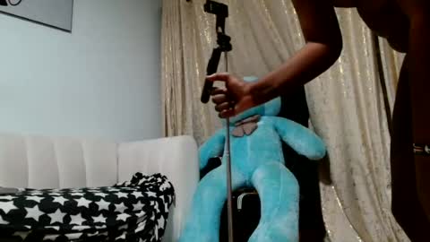 Snapshot of baddestslut001 chatting on July 13, 11:29 pm baddestslut001 online show from July 13, 11:29 pm