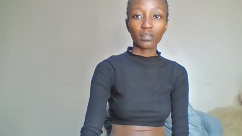 baddie_bunnie online show from February 6, 7:56 am