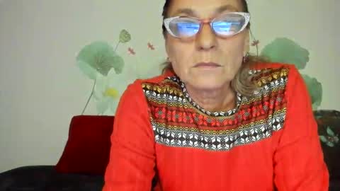 Gina online show from October 27, 2:21 pm