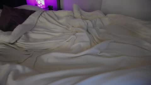 Jade online show from May 5, 4:20 am