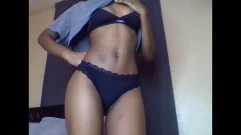 Snapshot of badgurllily chatting on June 11, 2:53 am Lily. online show from June 11, 2:53 am