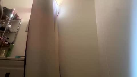 StillPoPimpin online show from March 29, 8:25 am