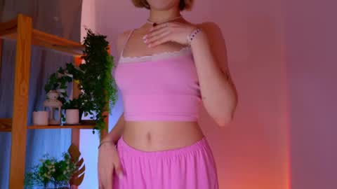 Elly online show from April 15, 4:19 am