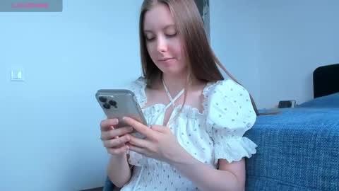 Kira online show from May 20, 1:17 pm