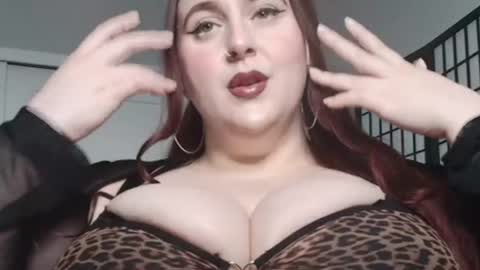 bambixxlynn online show from August 2, 11:03 pm