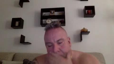 banana5289 online show from April 16, 6:52 pm