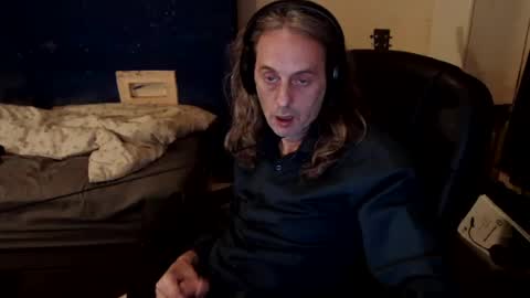 bangintoleather online show from August 1, 2:22 am