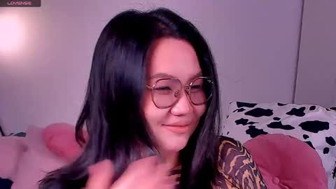 Barbie Kim online show from April 19, 3:28 am