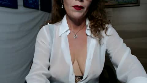 BARBARA DOMME online show from December 17, 8:37 pm