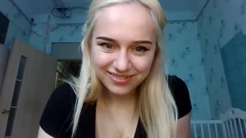 barbie___girl online show from March 15, 8:42 am