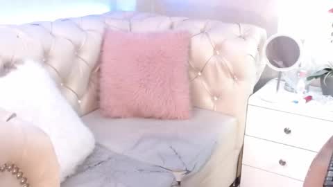 barbiefox_ online show from April 18, 1:20 am