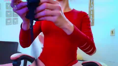 Snapshot of barby_cute chatting on July 13, 8:00 pm Barby Cute only fans online show from July 13, 8:00 pm