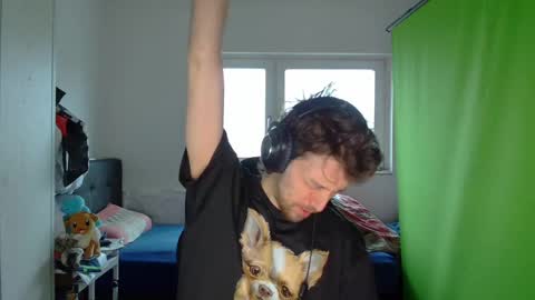 barca200 online show from April 13, 5:35 am