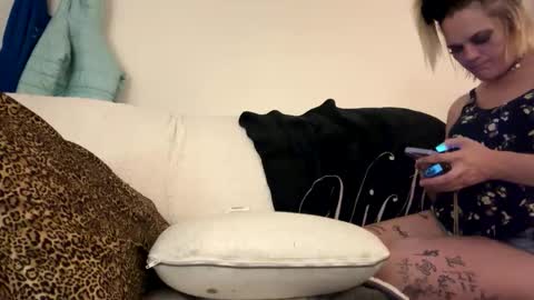 barelybehavedbarbie online show from April 24, 2:36 am