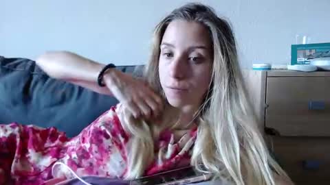 Lena online show from June 20, 7:11 am