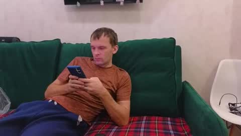 Snapshot of basik35 chatting on February 3, 11:42 am basik35 online show from February 3, 11:42 am