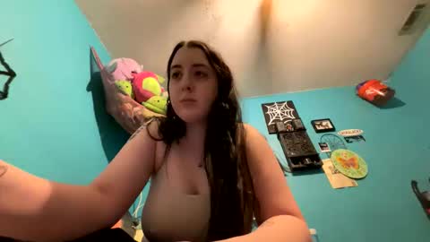 Snapshot of basketballcourtcourt chatting on April 1, 1:39 am basketballcourtcourt online show from April 1, 1:39 am