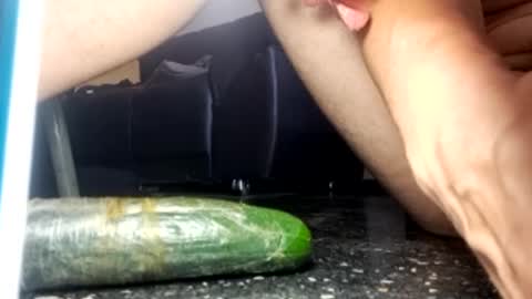 batruki37 online show from December 6, 7:34 pm