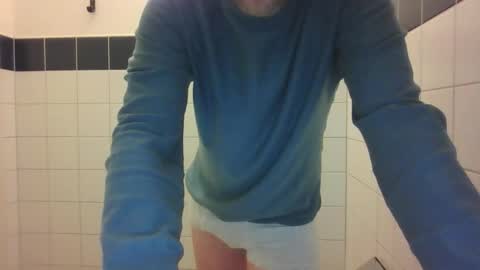 Snapshot of bayern_xl chatting on December 20, 12:23 pm bayern_xl online show from December 20, 12:23 pm