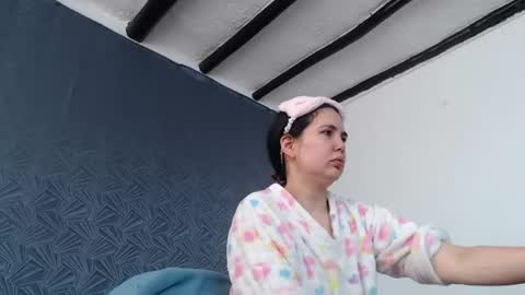 Snapshot of bayonette_black chatting on June 21, 12:19 pm bayonette_black online show from June 21, 12:19 pm