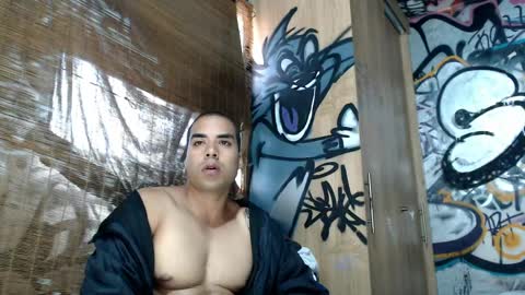 Justin online show from April 7, 7:03 pm