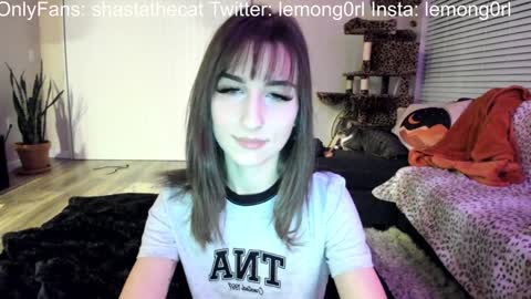 Snapshot of bbshasta chatting on January 25, 4:56 am Shasta online show from January 25, 4:56 am