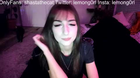 Snapshot of bbshasta chatting on November 14, 9:41 am Shasta online show from November 14, 9:41 am