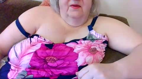bbwflirty online show from April 5, 5:32 pm