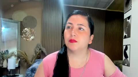 bbwluxurymuse online show from June 4, 11:16 am
