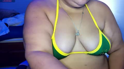 The girl next door  online show from June 28, 11:00 pm