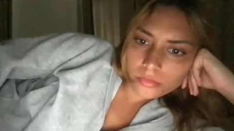 Snapshot of bbypiamia chatting on April 15, 1:34 am bbypiamia online show from April 15, 1:34 am