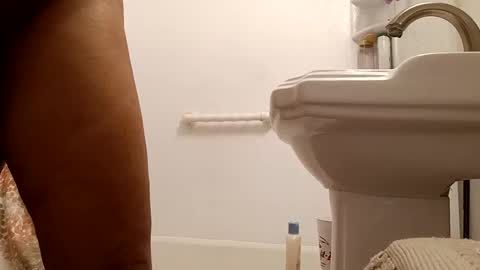 bcfalcon69 online show from May 18, 1:35 am