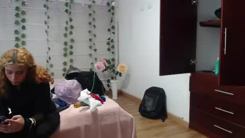 Sara  Juan online show from July 17, 3:13 am