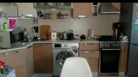 Snapshot of bear_beer130 chatting on June 19, 4:55 pm bear_beer130 online show from June 19, 4:55 pm