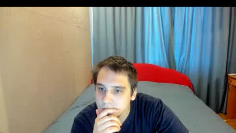 Snapshot of bear_beer130 chatting on July 5, 2:46 pm bear_beer130 online show from July 5, 2:46 pm