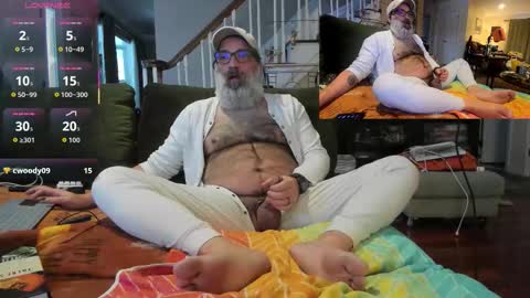 Snapshot of bear_in_mind chatting on February 11, 2:55 pm BareBear online show from February 11, 2:55 pm