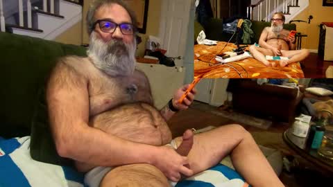 Snapshot of bear_in_mind chatting on March 16, 1:44 am BareBear online show from March 16, 1:44 am