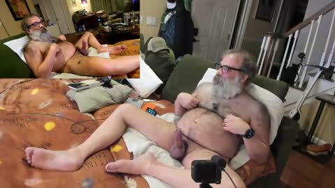 Snapshot of bear_in_mind chatting on March 23, 2:26 am BareBear online show from March 23, 2:26 am