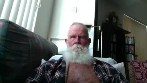 beardbushy online show from June 17, 2:40 pm