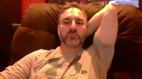 beardedambition online show from April 6, 10:11 pm