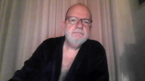 Snapshot of beardman916444 chatting on January 3, 5:39 am Beardman online show from January 3, 5:39 am