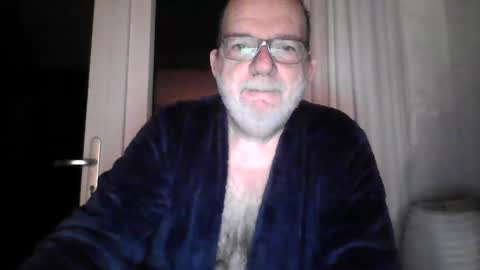 Snapshot of beardman916444 chatting on January 24, 6:03 am Beardman online show from January 24, 6:03 am