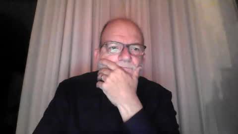 Snapshot of beardman916444 chatting on September 23, 2:47 am Beardman online show from September 23, 2:47 am